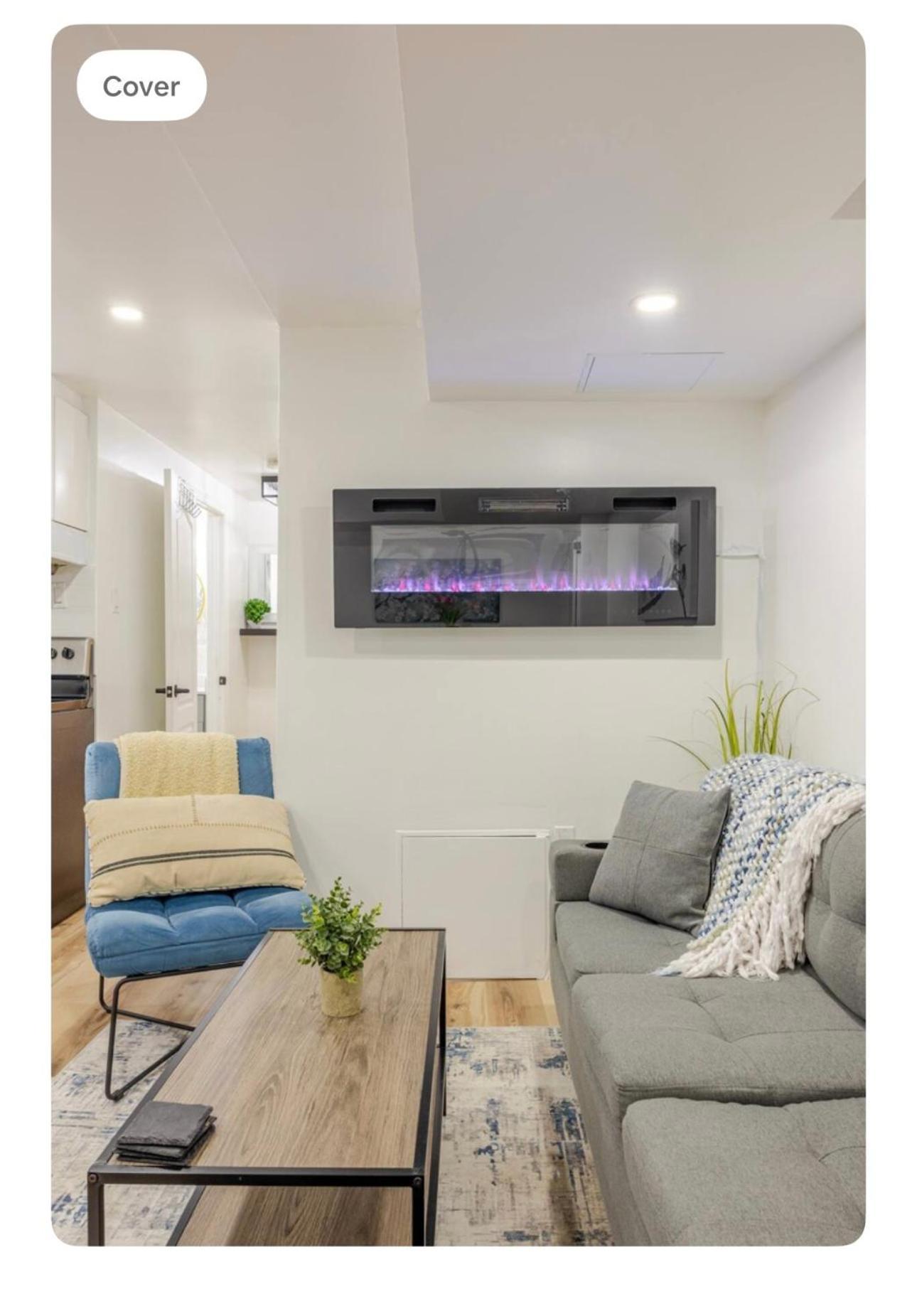 Luxurious 1000 Sq Ft Oasis Apartment แบรมพ์ตัน ภายนอก รูปภาพ